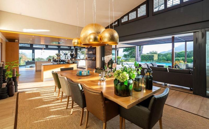 5 Bedroom Property for Sale in Bishopscourt Western Cape